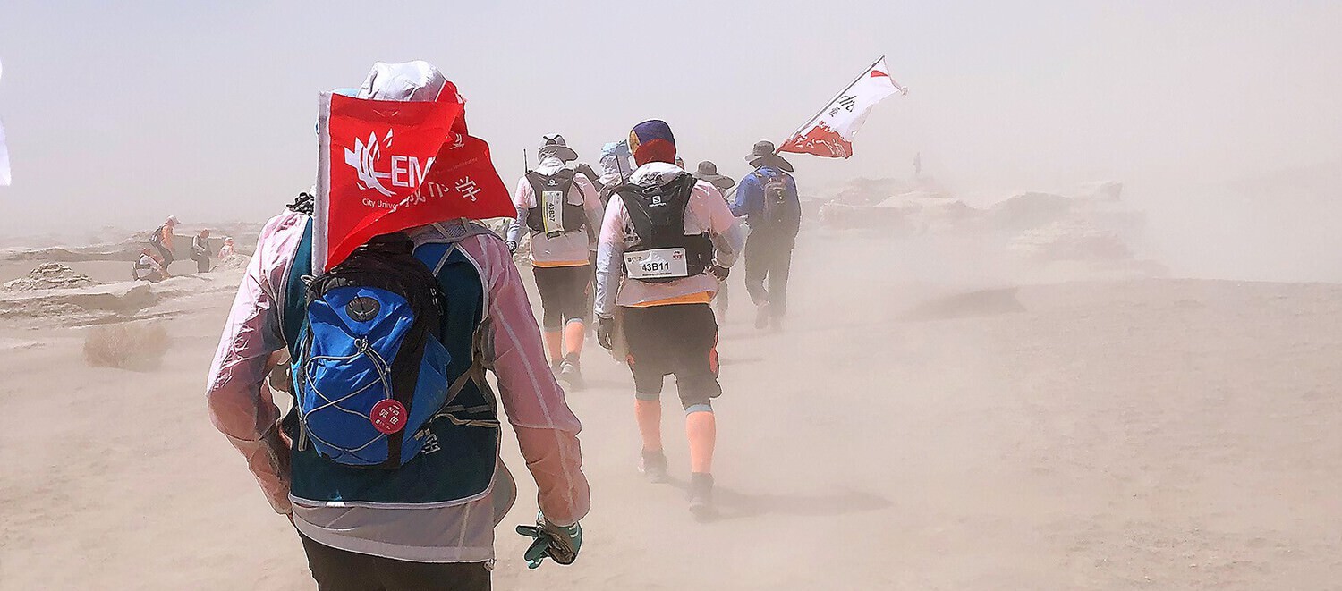 Professor Kuo battled poor road conditions through endless sandstorms and poor visibility to reach the finishing line.