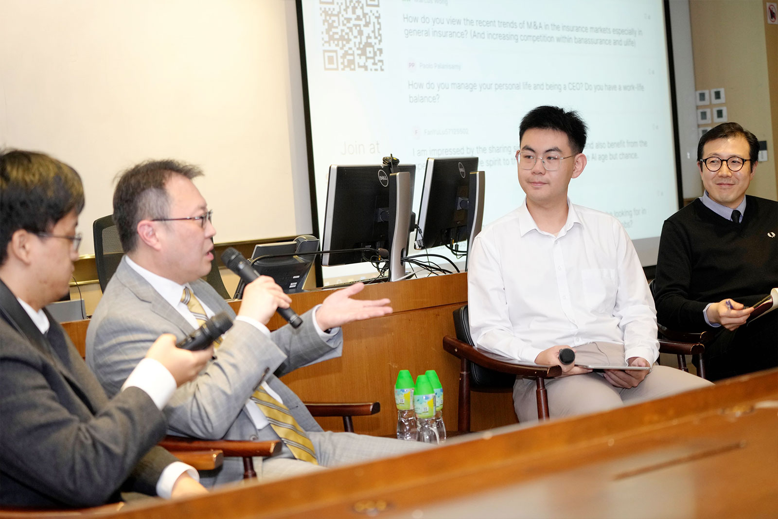 Corporate leaders share insights at CB3020 Advanced Business Seminar 