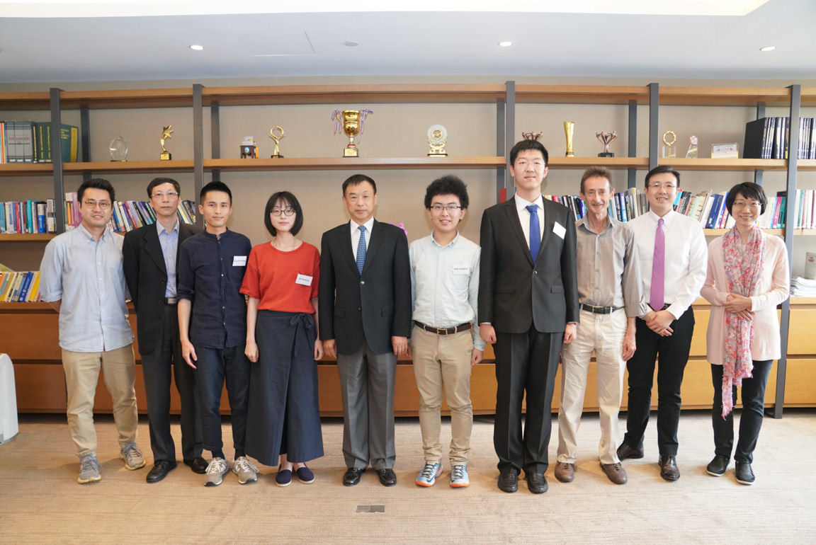 CB management meets students admitted to joint degree program with Columbia University