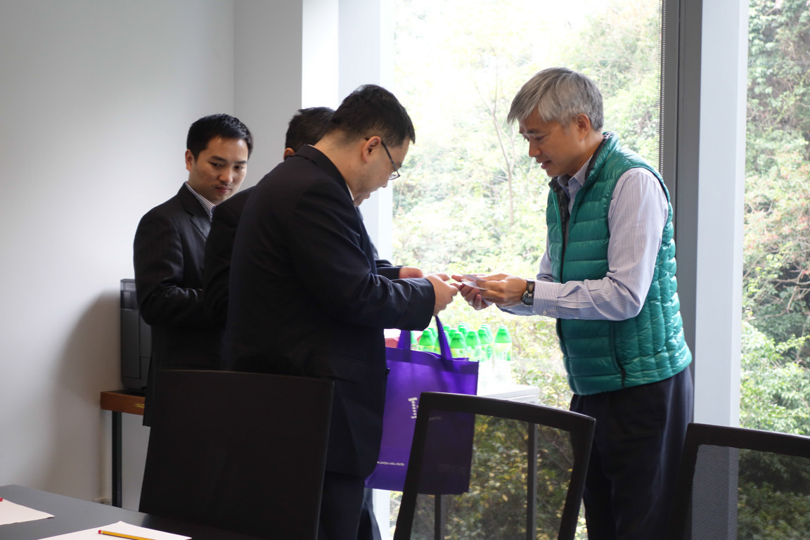 CB receives delegation from South China University of Technology