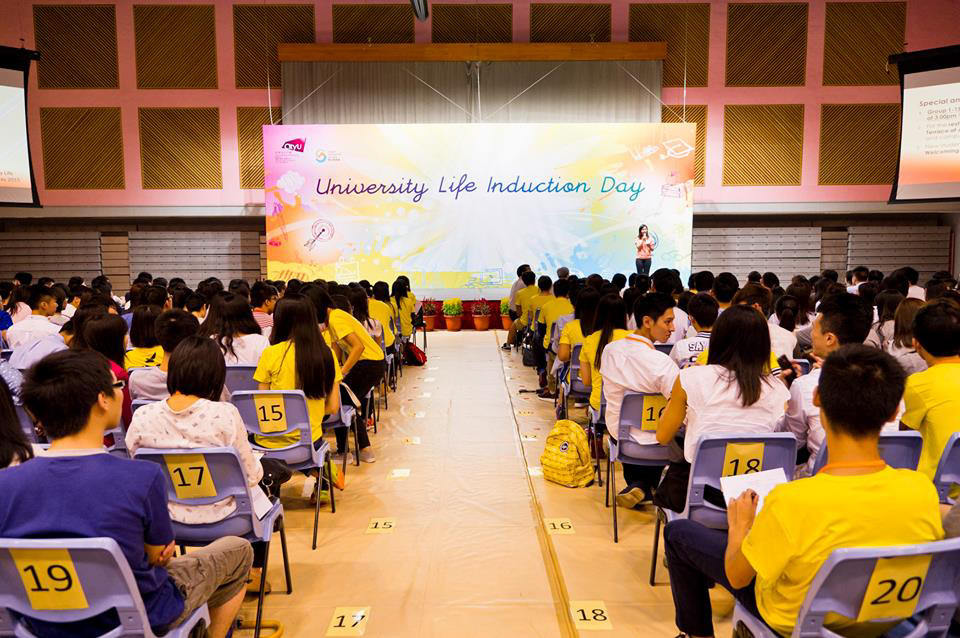 College orientation for BBA freshmen