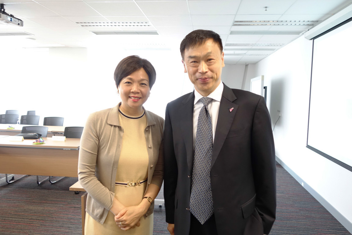 Council visit to the College of Business
