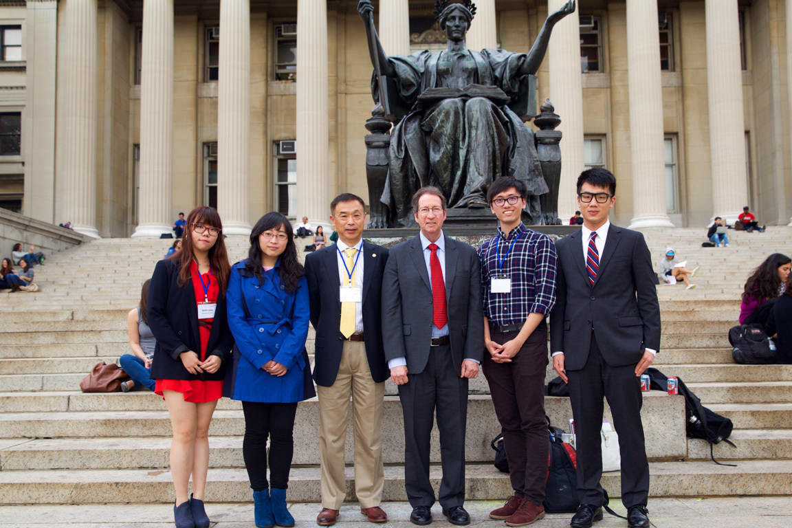 Dean meets with CB scholarship recipients at Columbia University
