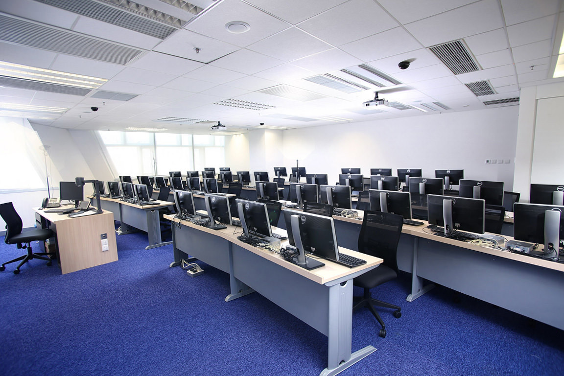 Dedicated Business Analytics Laboratories for CB Students