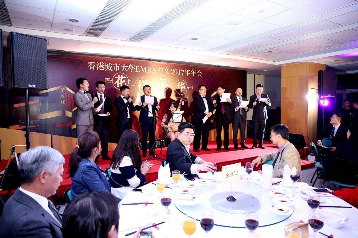 EMBA community has a blast at spring dinner party
