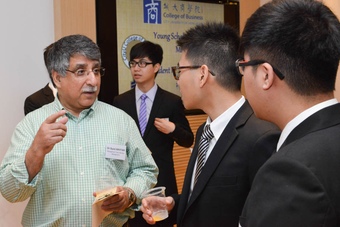 Outstanding young scholars share internship experience
