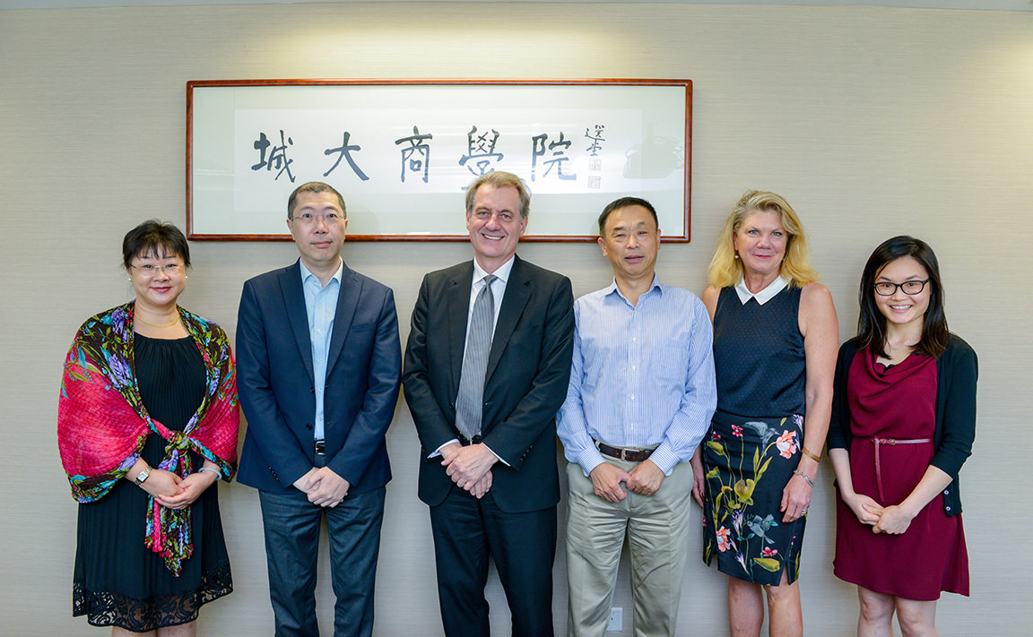 University of Sydney Business School visits College of Business
