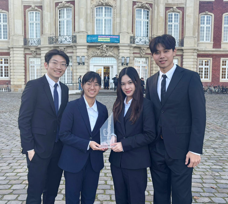 CB students crowned champions at UMCC 2025